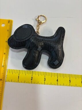 Black Dog-Shaped Key & Card Holder with Gold Clip for your strap or keys